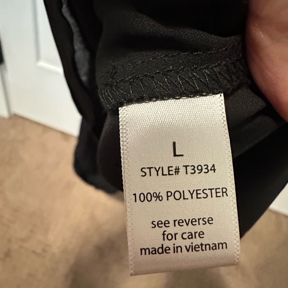 Active USA Black Long Sleeve with front tie, Size Large - Picture 4 of 4